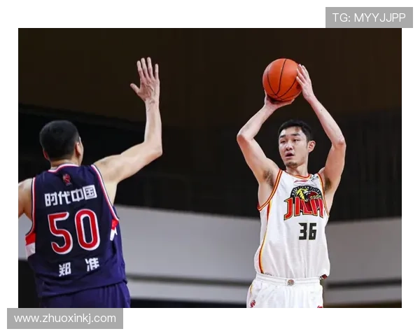 深圳篮球队在奥运会积分榜上以62分稳居第一名引发关注